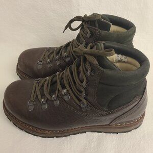 Mens HanWag Tashi Hiking Boots Size: 9.5 Color: Brown